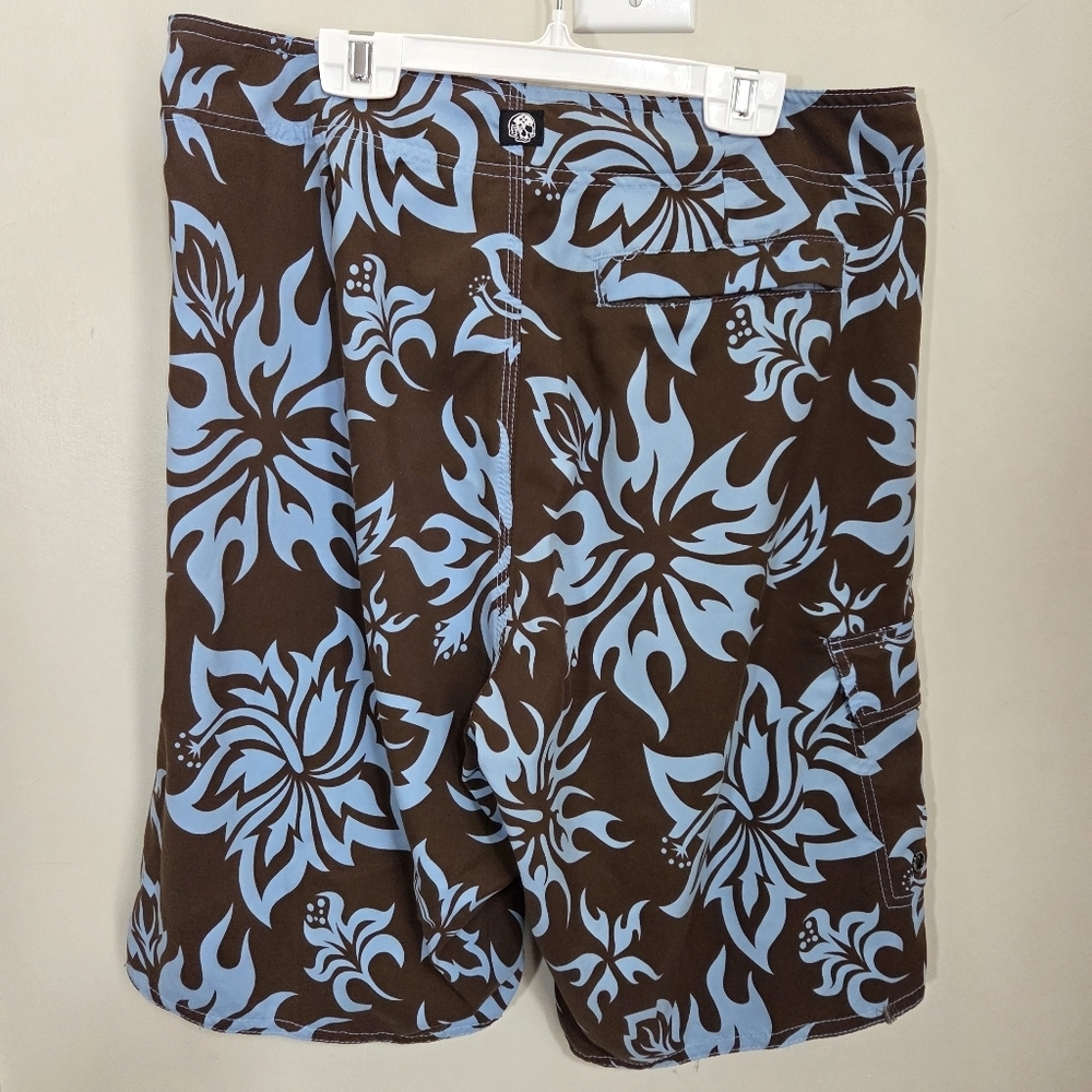 Point Zero Brown and Blue Floral Board Shorts Size Med - Picture 4 of 5